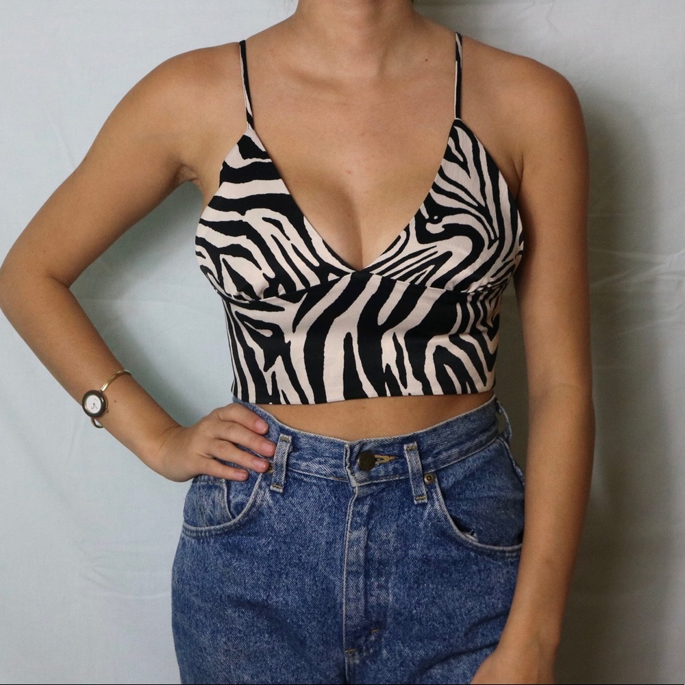 *NEW* Zebra crop top